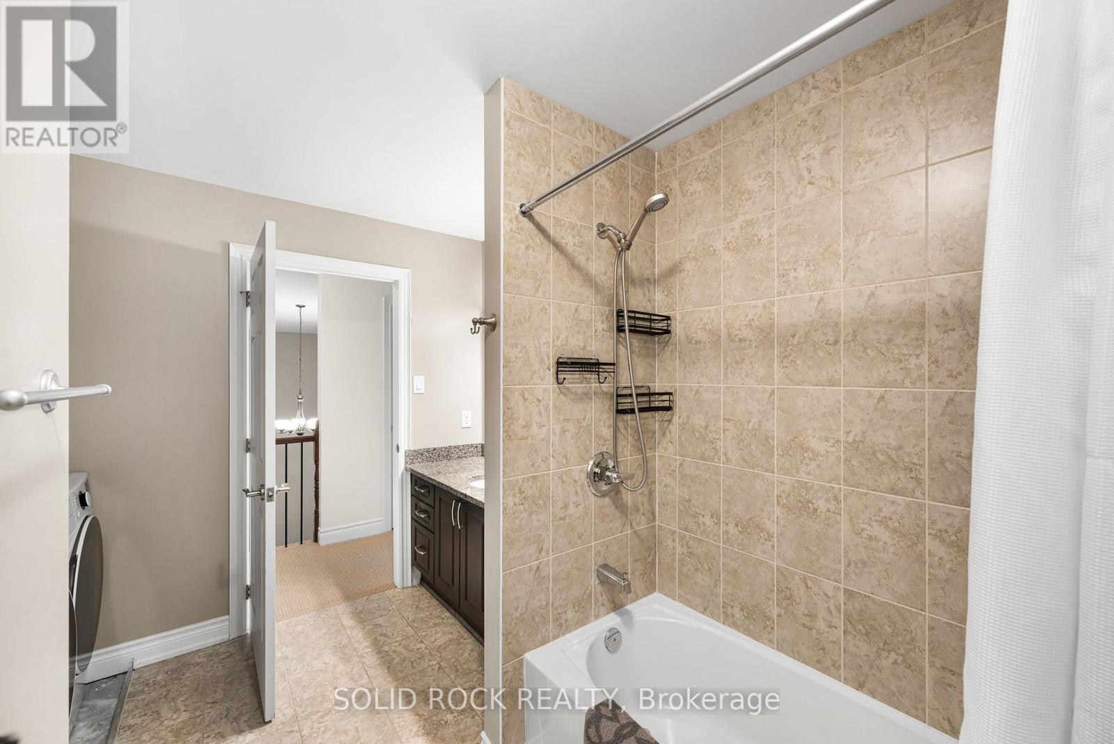 347 Bamburgh Way, Ottawa, ON - Indoor Photo Showing Bathroom