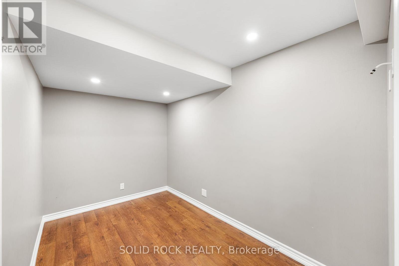 347 Bamburgh Way, Ottawa, ON - Indoor Photo Showing Other Room