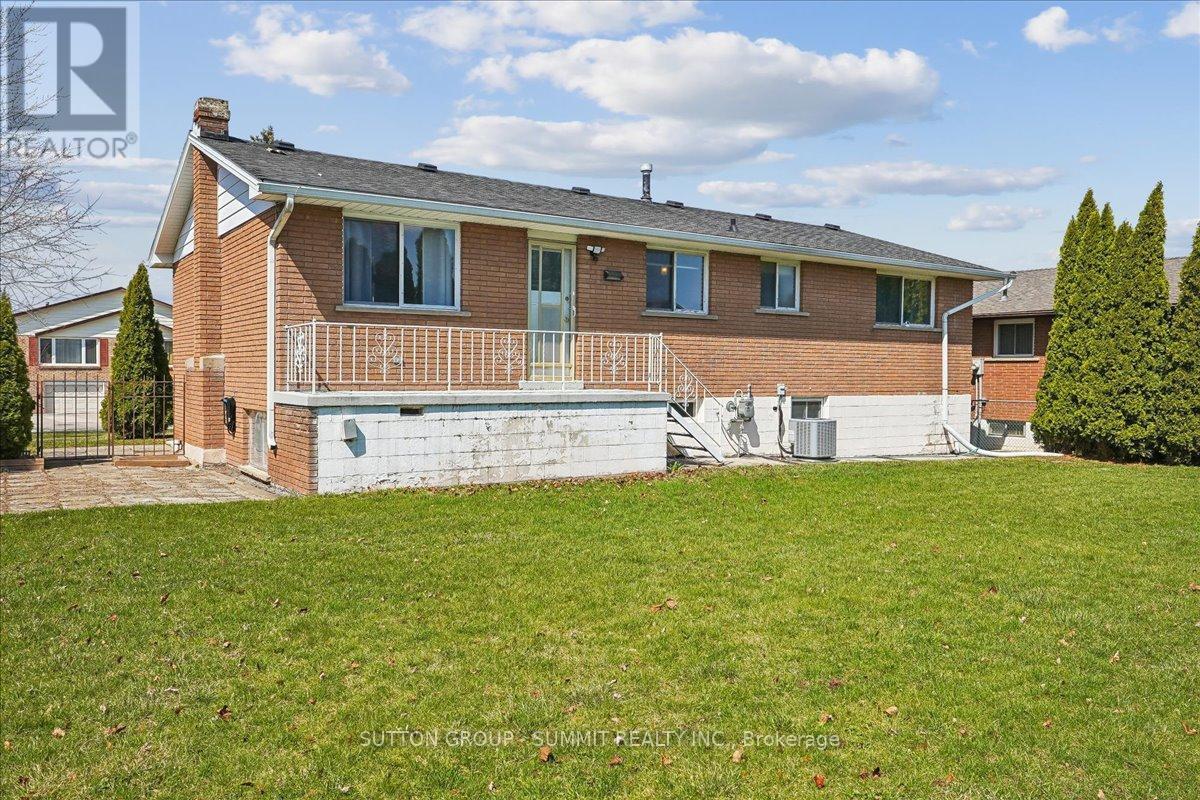 72 Eastbury Drive, Hamilton, ON - Outdoor