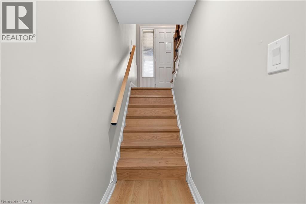 83 Riverdale Drive, Hamilton, ON - Indoor Photo Showing Other Room