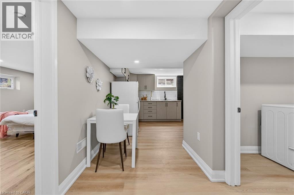 83 Riverdale Drive, Hamilton, ON - Indoor