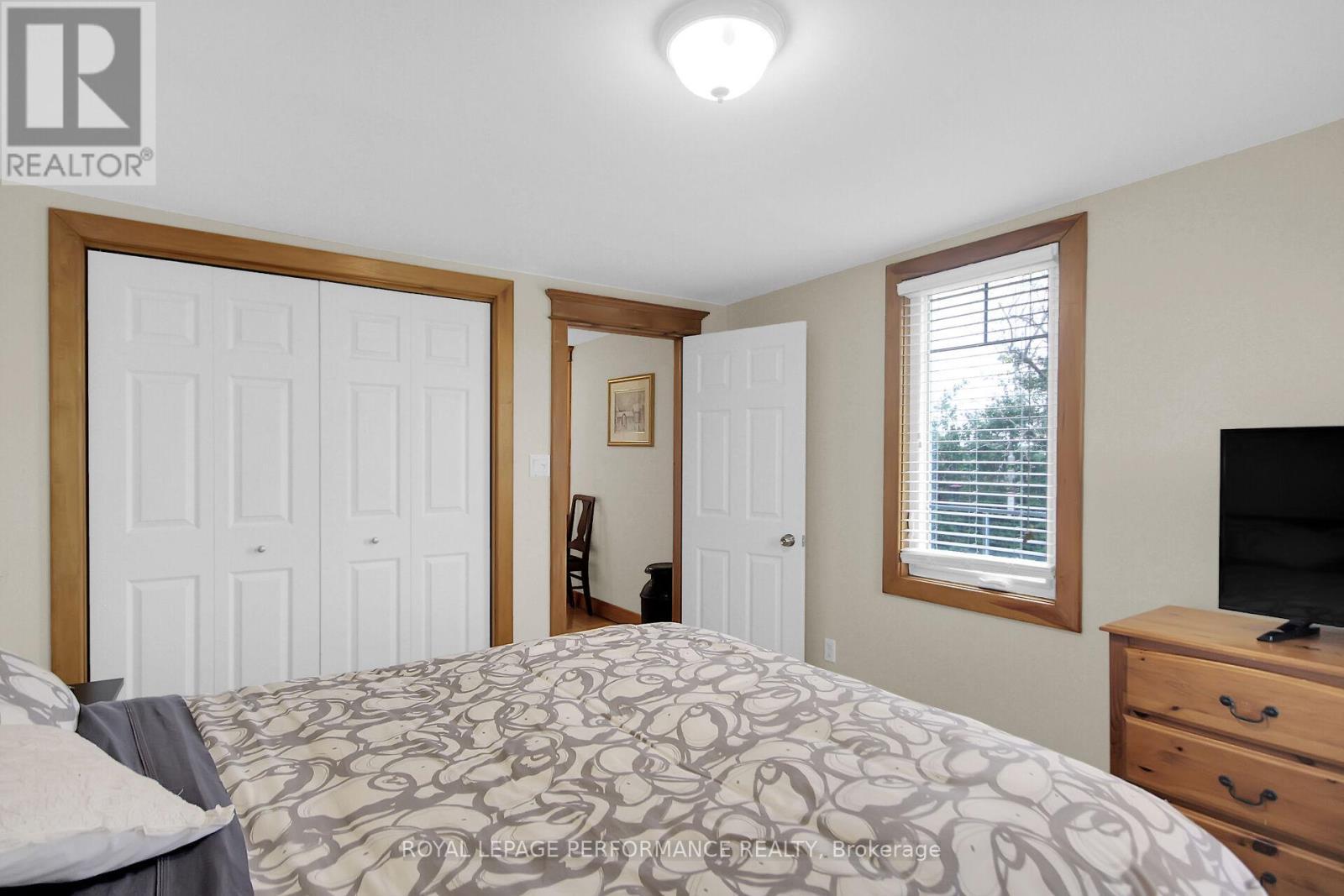 9374 Marvelville Road, Ottawa, ON - Indoor Photo Showing Bedroom