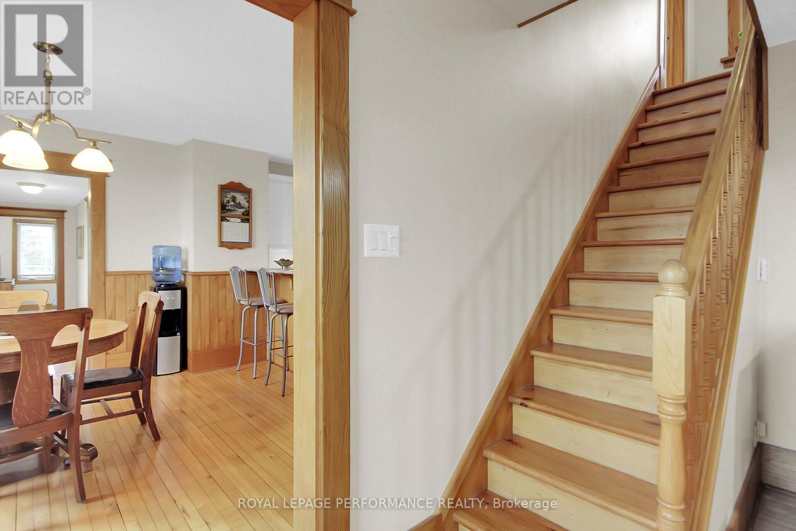 9374 Marvelville Road, Ottawa, ON - Indoor