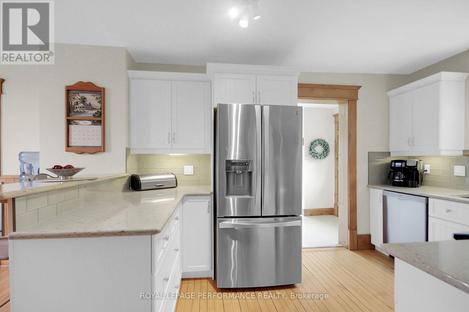 9374 Marvelville Road, Ottawa, ON - Indoor Photo Showing Kitchen With Stainless Steel Kitchen