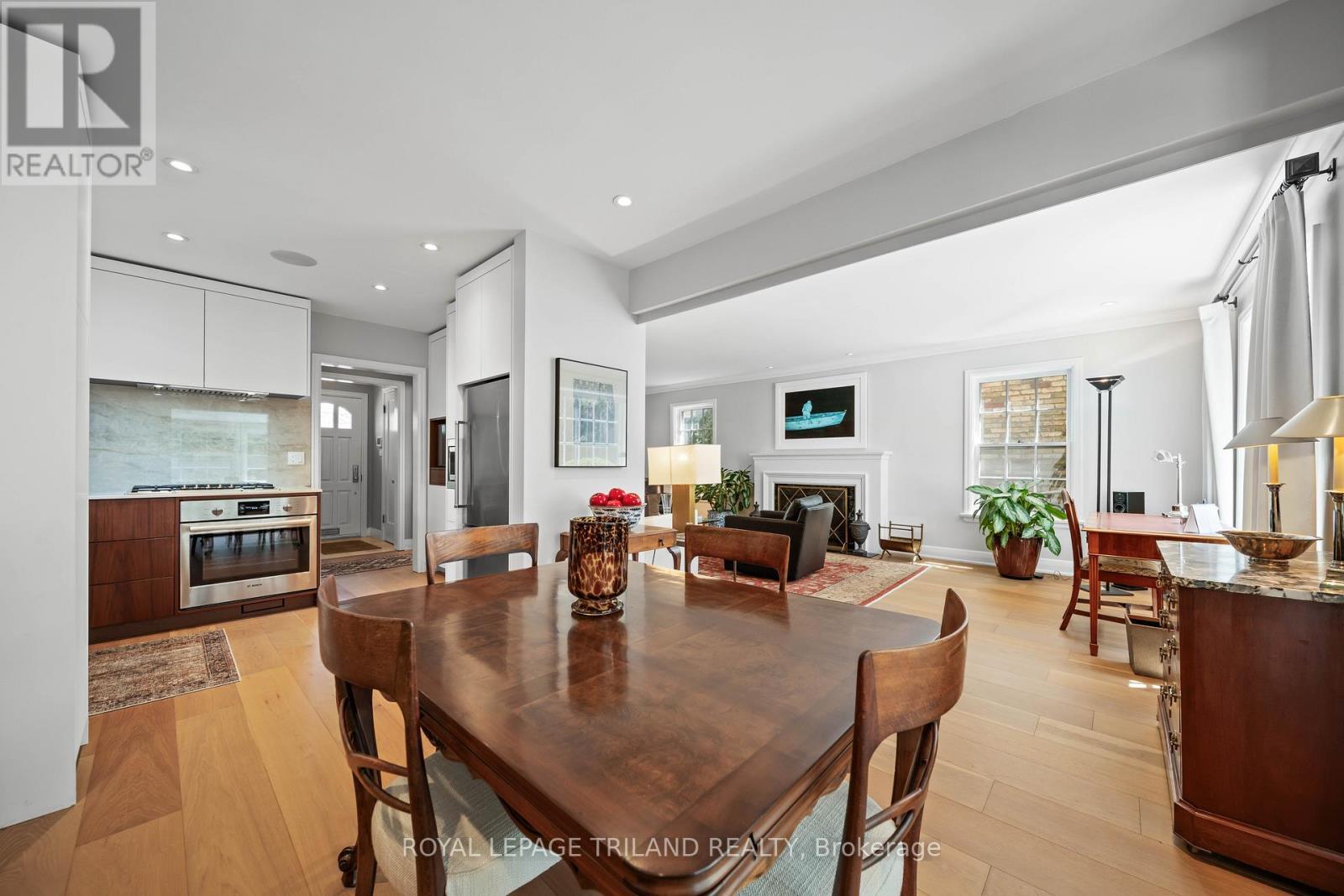 997 Maitland Street, London East (East B), ON - Indoor