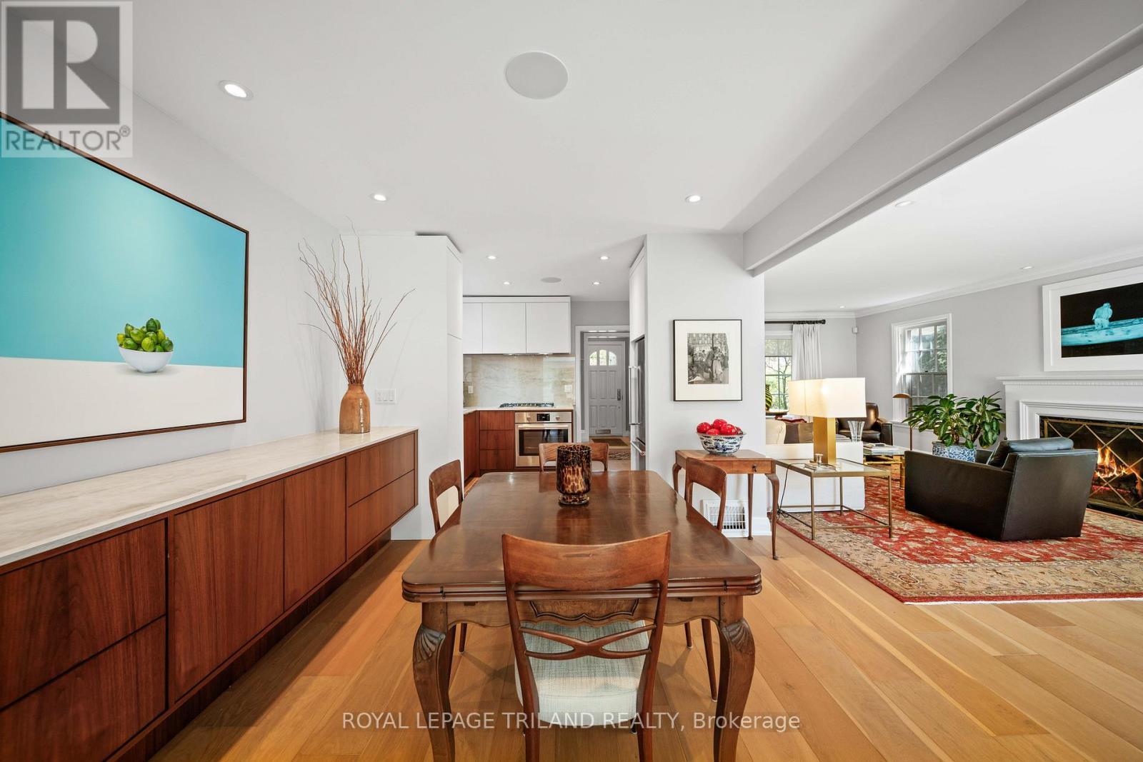 997 Maitland Street, London East (East B), ON - Indoor Photo Showing Dining Room
