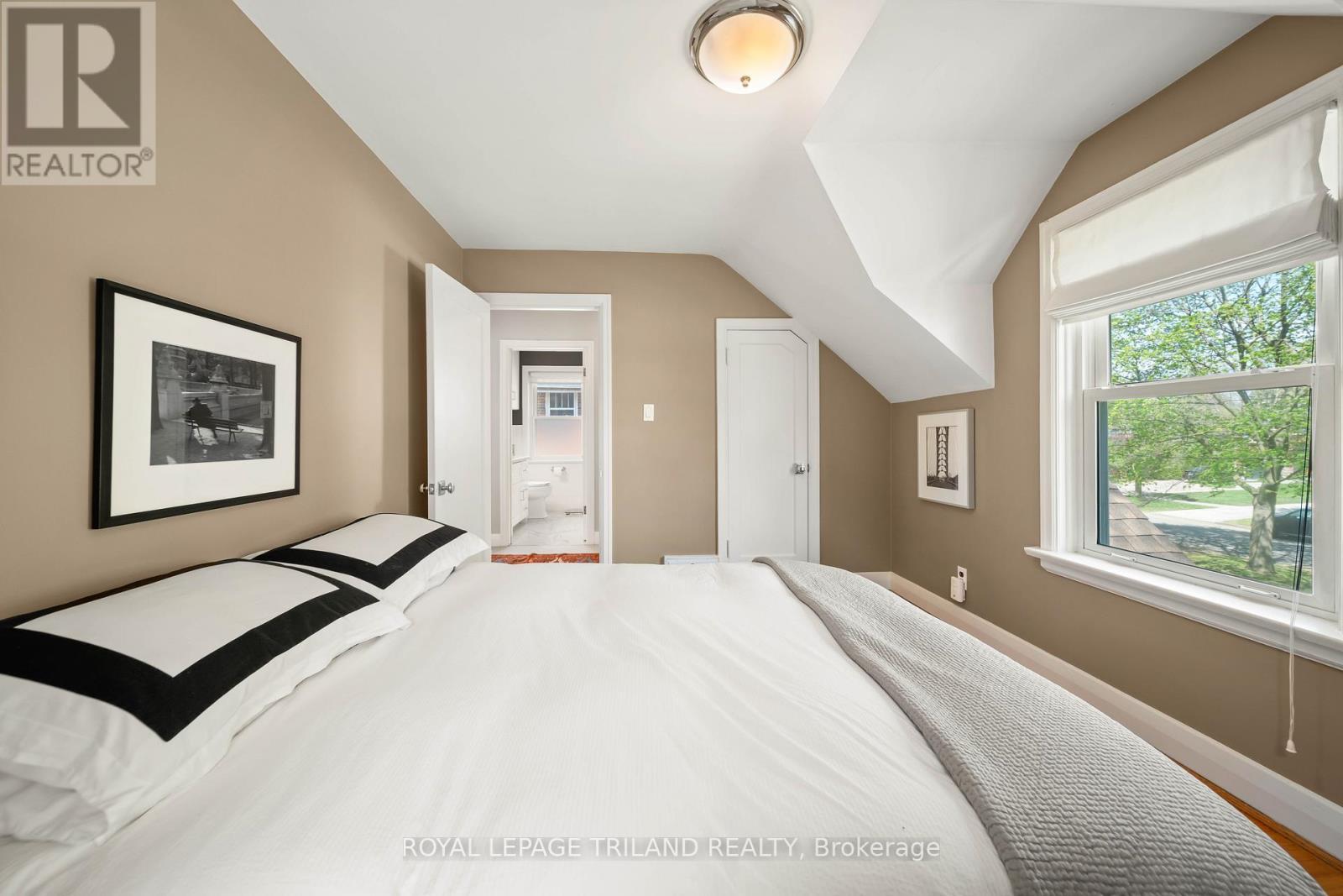 997 Maitland Street, London East (East B), ON - Indoor Photo Showing Bedroom