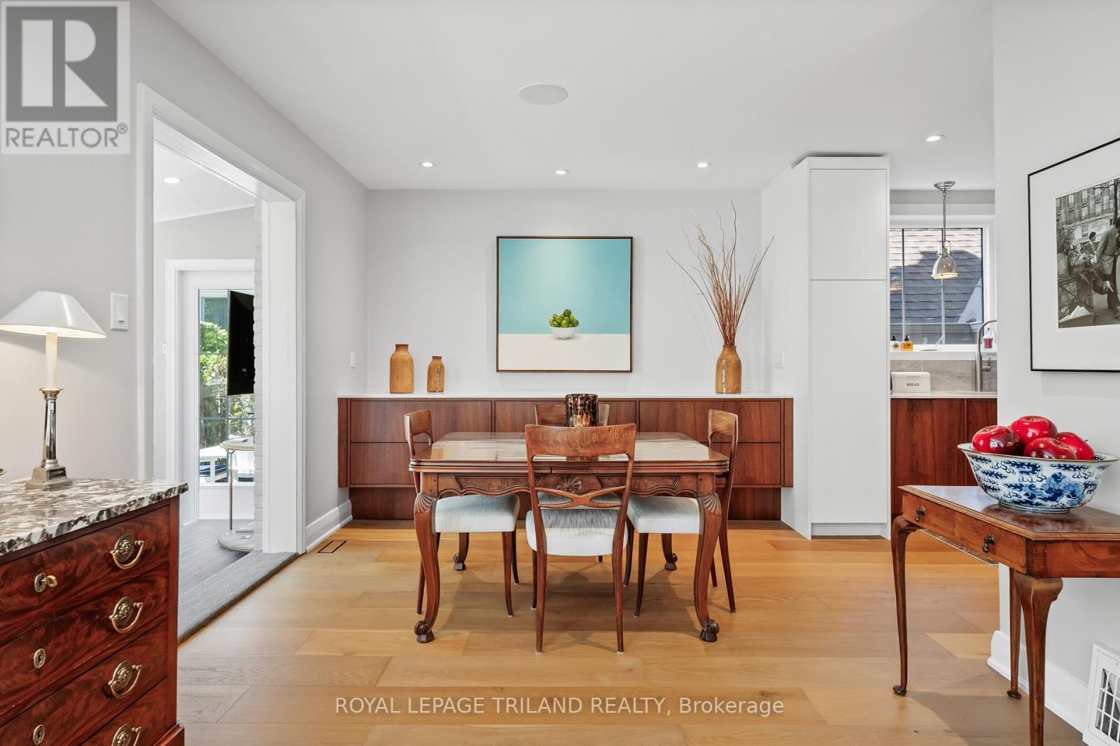 997 Maitland Street, London East (East B), ON - Indoor Photo Showing Dining Room