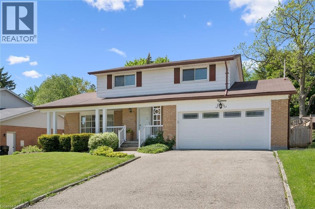 15 Cloverdale Crescent, Kitchener, ON - Outdoor With Facade