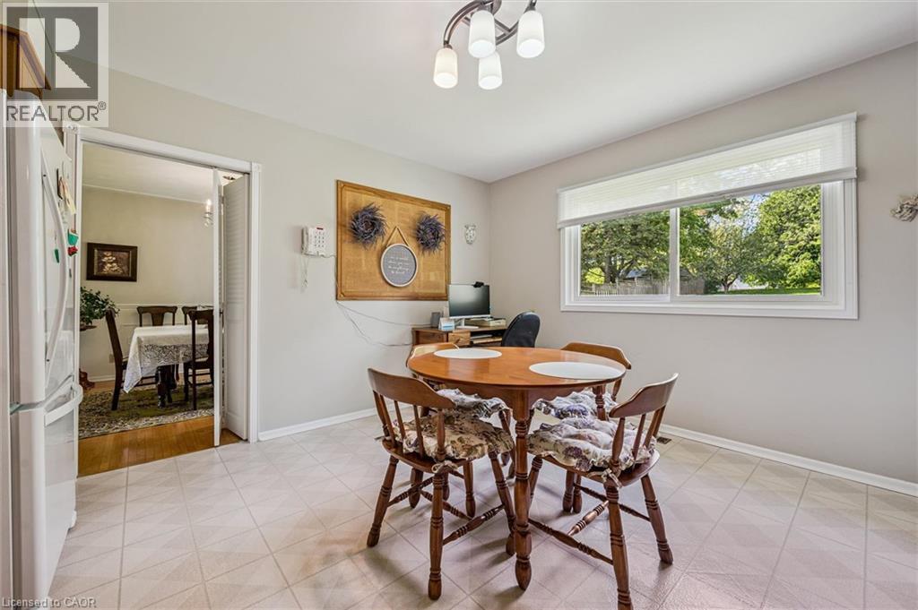 15 Cloverdale Crescent, Kitchener, ON - Indoor Photo Showing Dining Room
