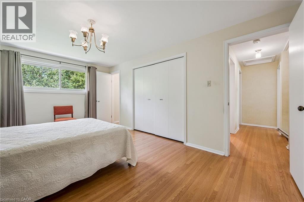 15 Cloverdale Crescent, Kitchener, ON - Indoor Photo Showing Bedroom