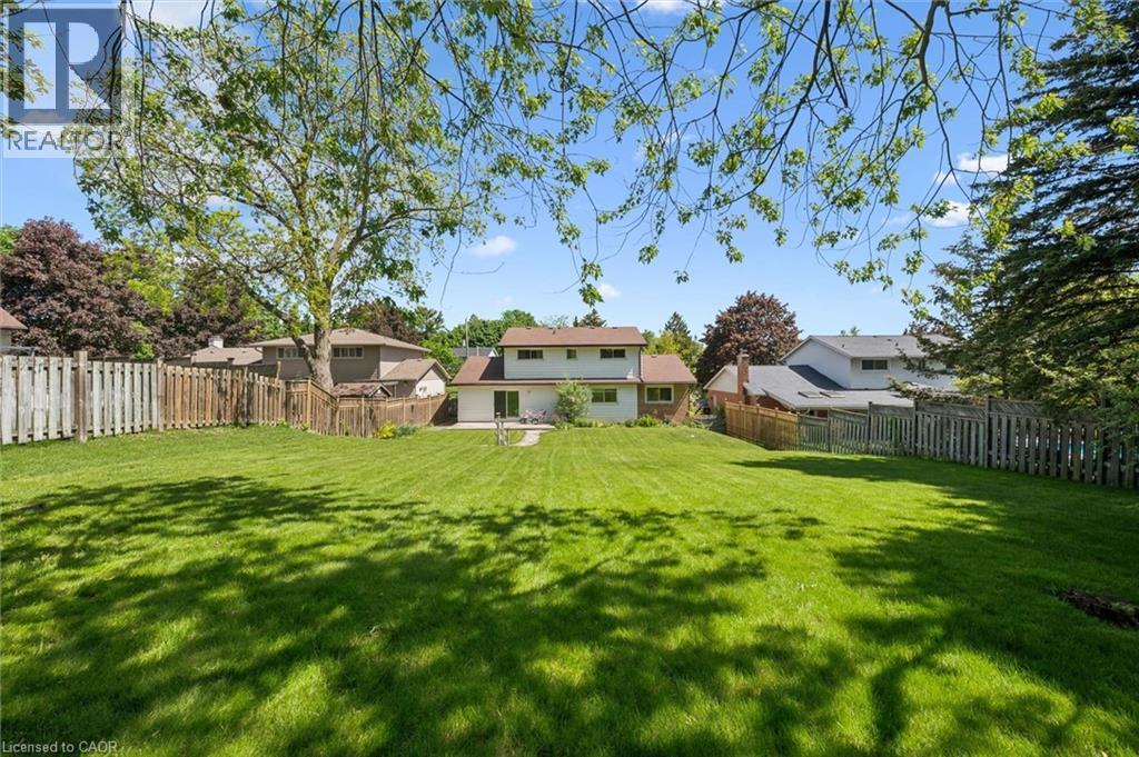 15 Cloverdale Crescent, Kitchener, ON - Outdoor
