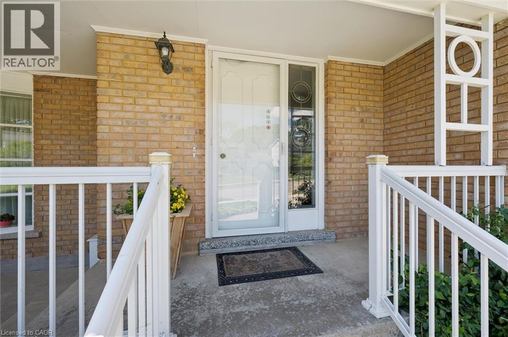 15 Cloverdale Crescent, Kitchener, ON - Outdoor With Exterior