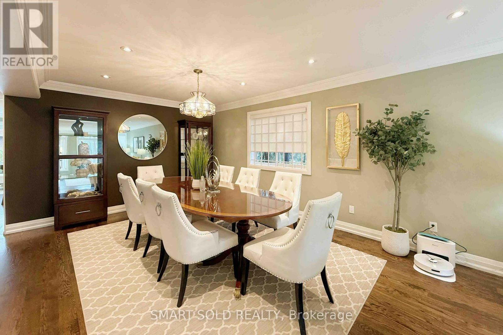 107 Arnold Avenue, Vaughan, ON - Indoor Photo Showing Dining Room