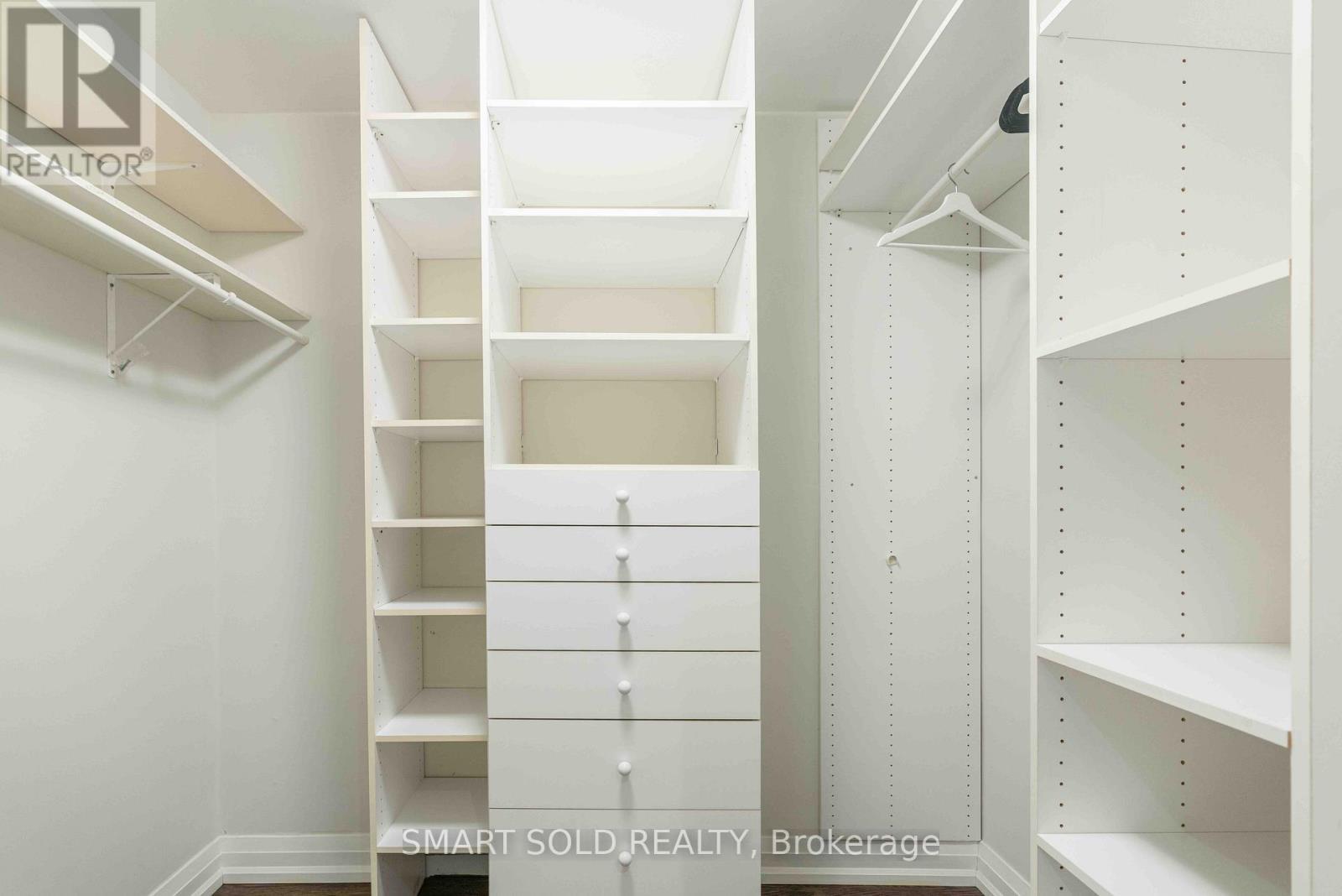 107 Arnold Avenue, Vaughan, ON - Indoor With Storage