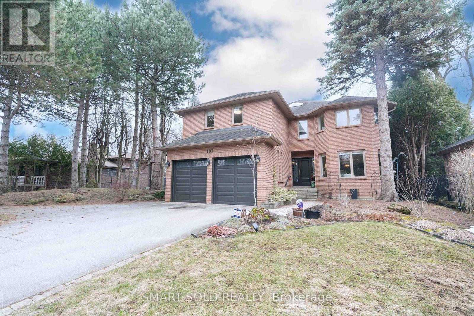 107 Arnold Avenue, Vaughan, ON - Outdoor