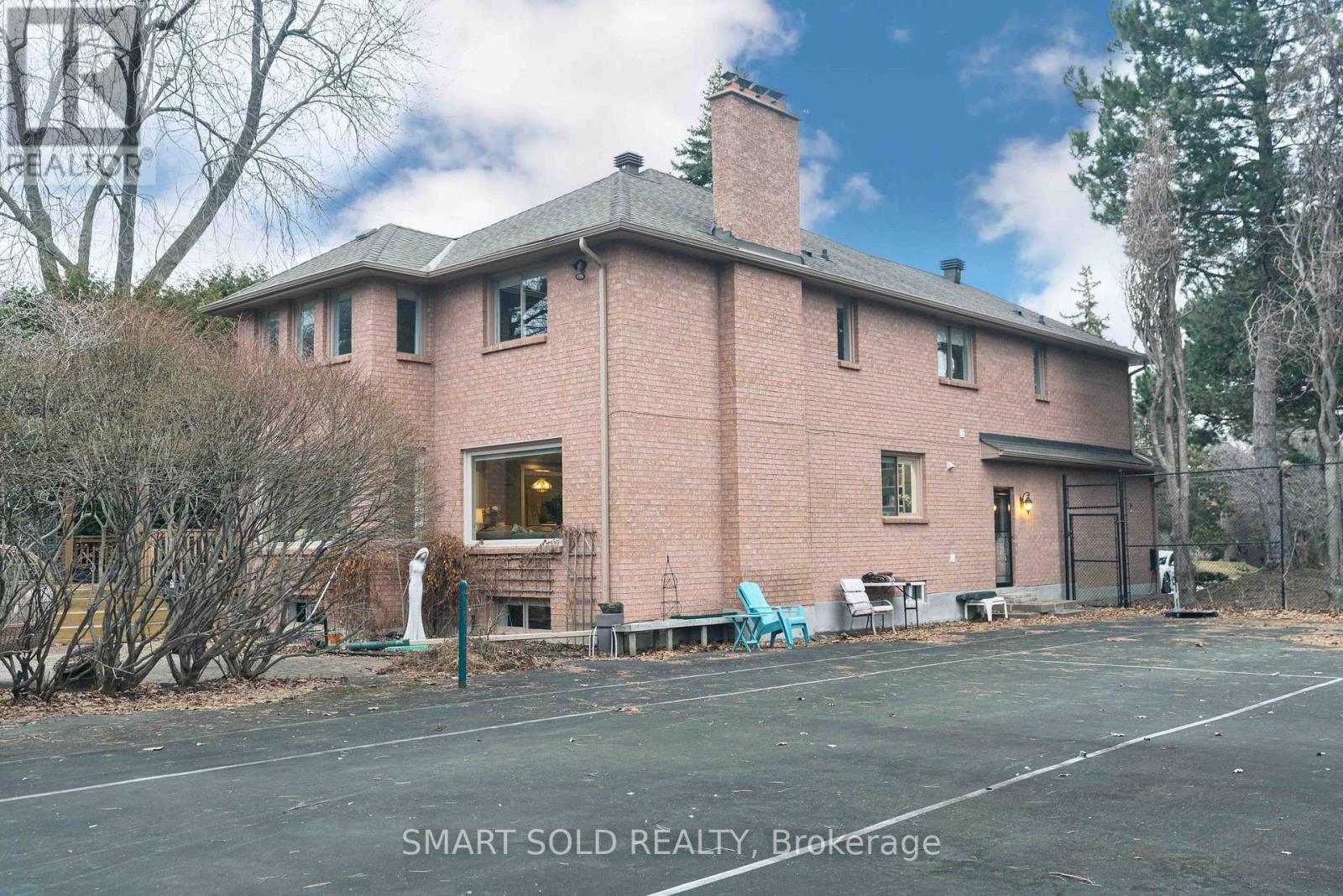 107 Arnold Avenue, Vaughan, ON - Outdoor
