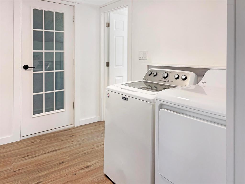 367 5Th Avenue, Rivers, MB - Indoor Photo Showing Laundry Room