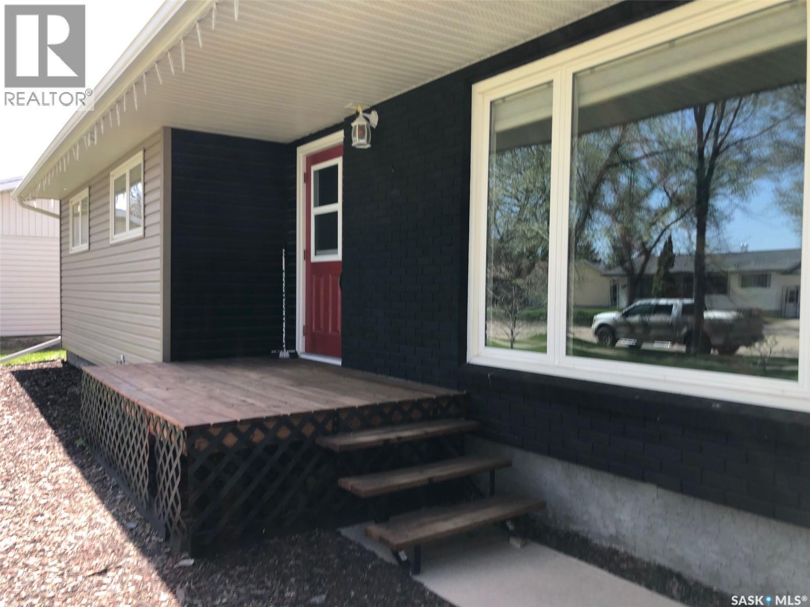 727 4Th Street, Canora, SK - Outdoor With Exterior