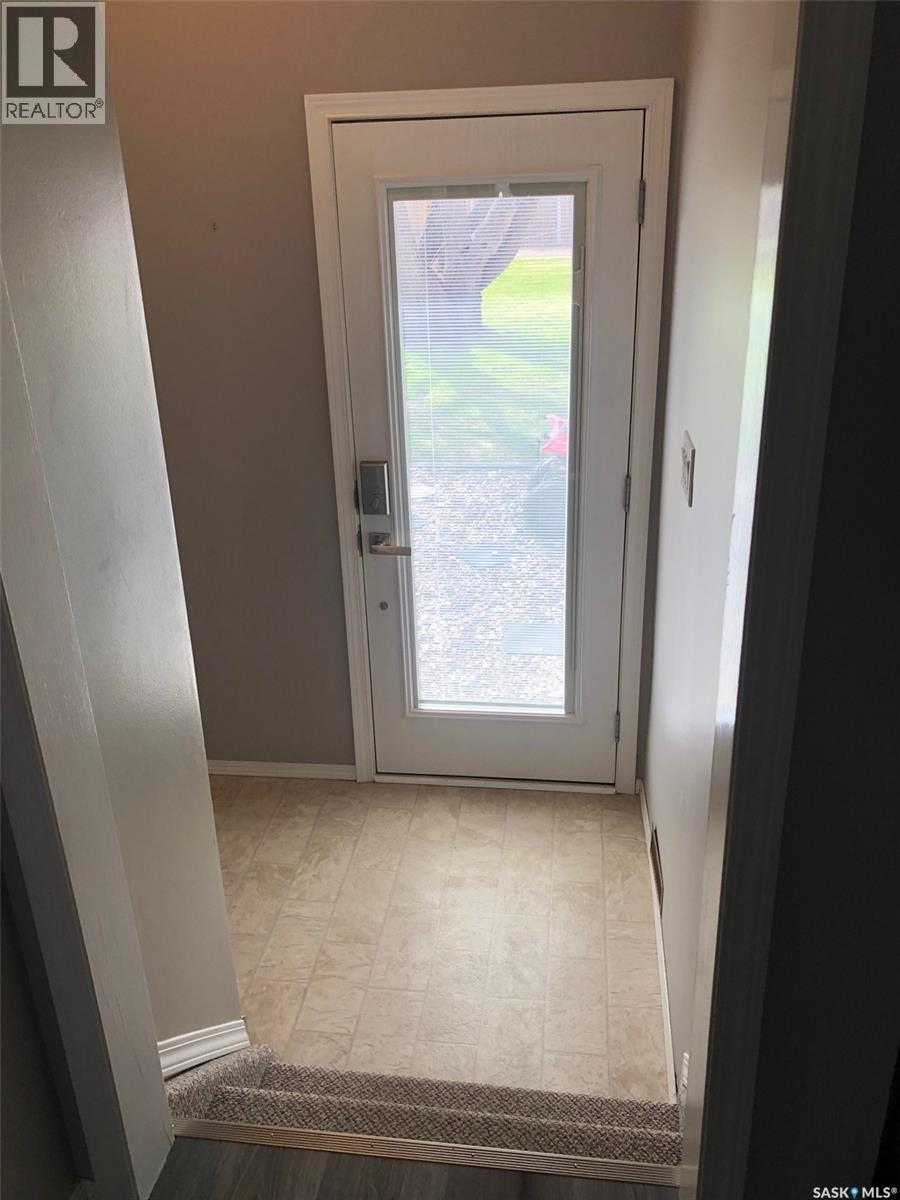 727 4Th Street, Canora, SK - Indoor Photo Showing Other Room