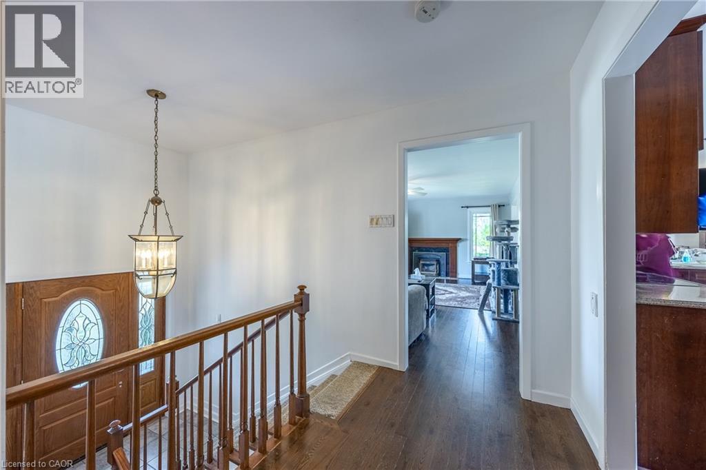 6 Dedrick Road, Port Rowan, ON - Indoor Photo Showing Other Room