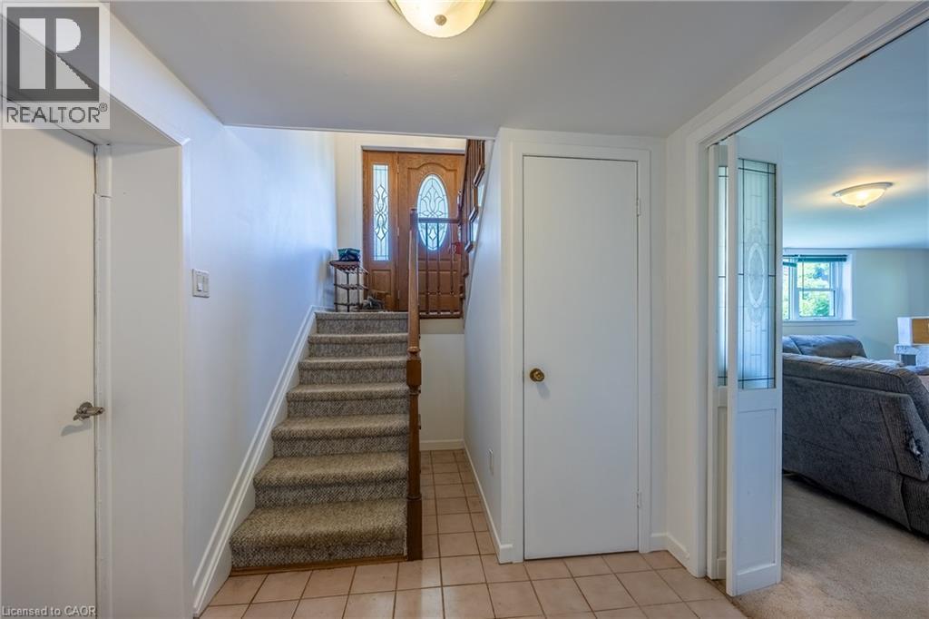 6 Dedrick Road, Port Rowan, ON - Indoor Photo Showing Other Room