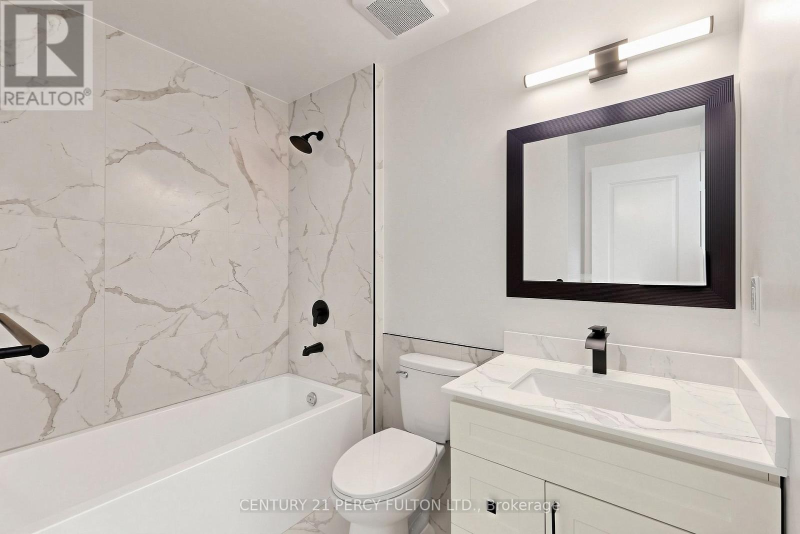 102 - 57 Upper Duke Crescent, Markham, ON - Indoor Photo Showing Bathroom