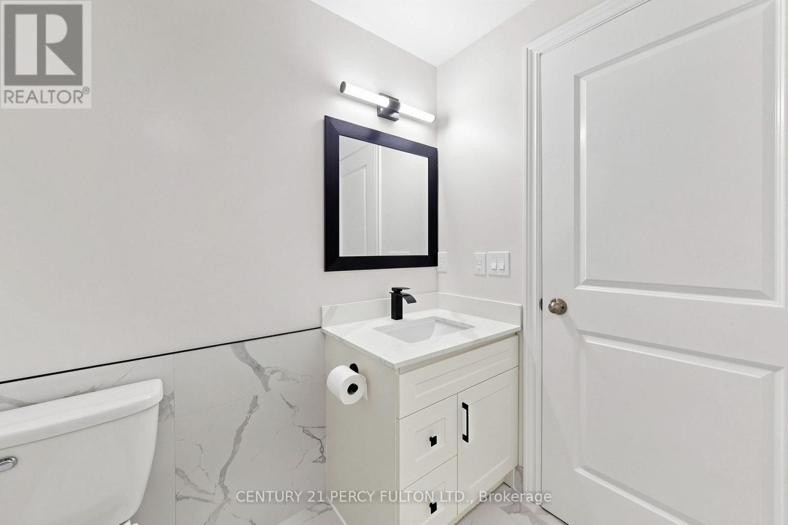 102 - 57 Upper Duke Crescent, Markham, ON - Indoor