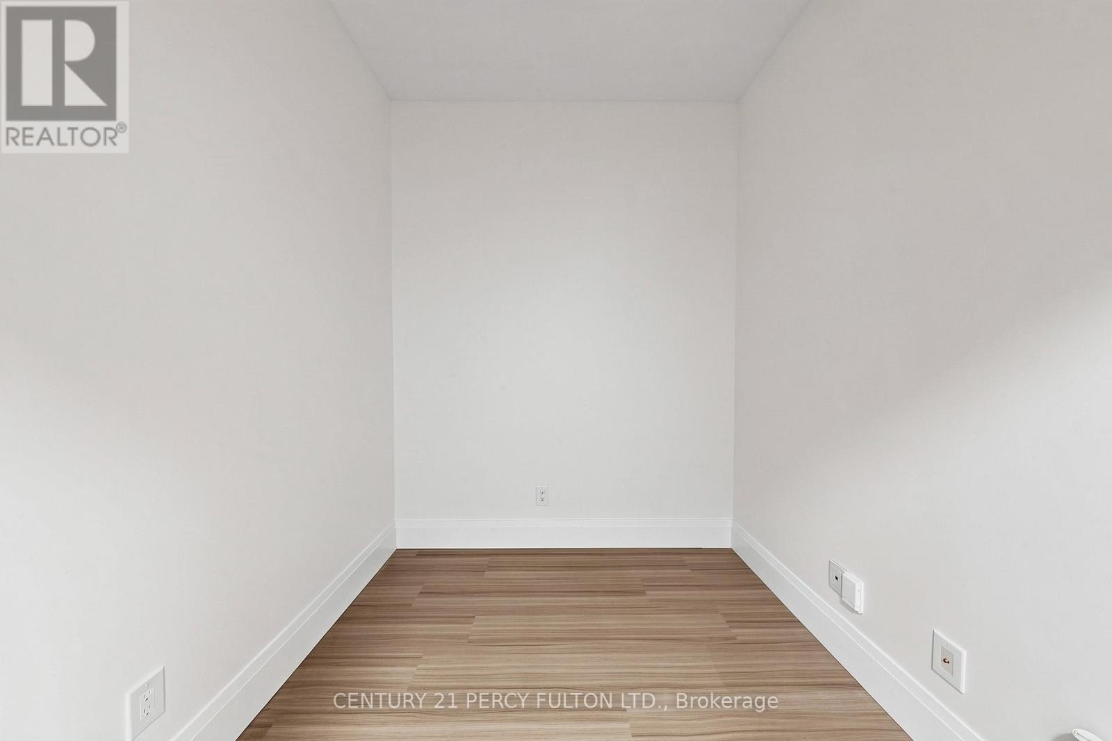 102 - 57 Upper Duke Crescent, Markham, ON - Indoor Photo Showing Other Room