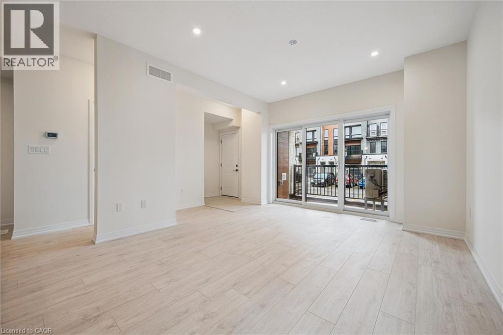 525 Erinbrook Drive Unit# C052, Kitchener, ON - Indoor