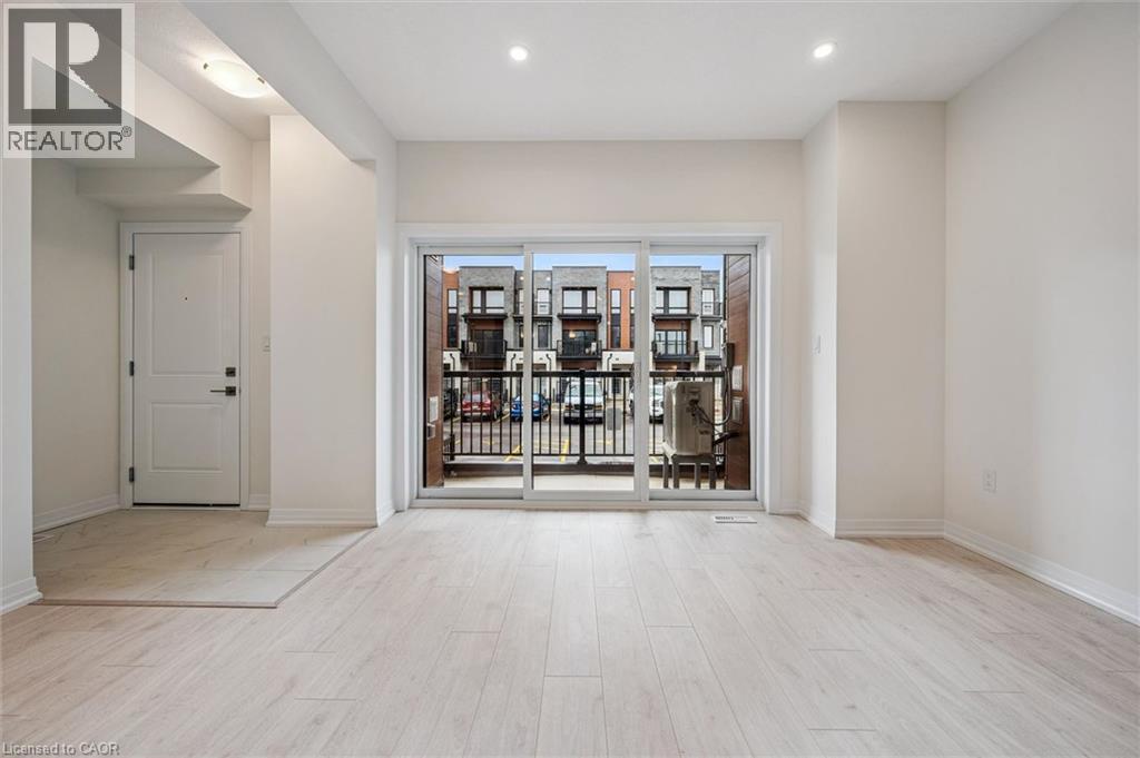 525 Erinbrook Drive Unit# C052, Kitchener, ON - Indoor Photo Showing Other Room