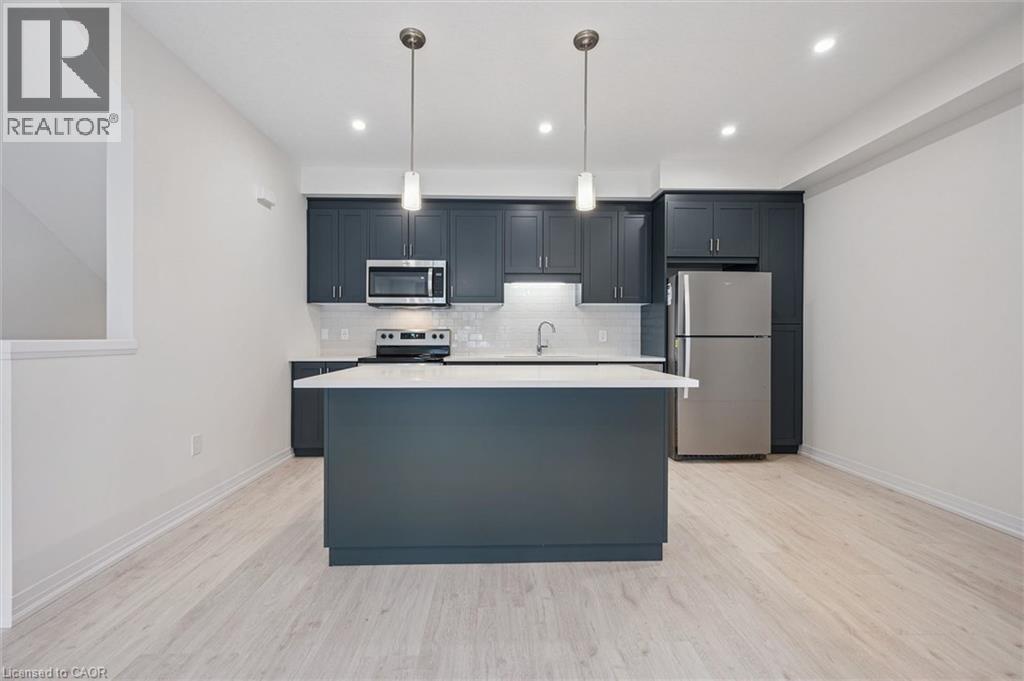 525 Erinbrook Drive Unit# C052, Kitchener, ON - Indoor Photo Showing Kitchen With Stainless Steel Kitchen With Upgraded Kitchen