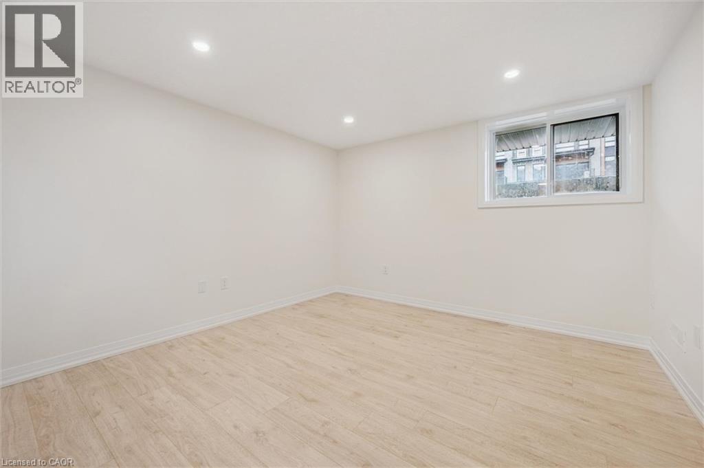 525 Erinbrook Drive Unit# C052, Kitchener, ON - Indoor Photo Showing Other Room