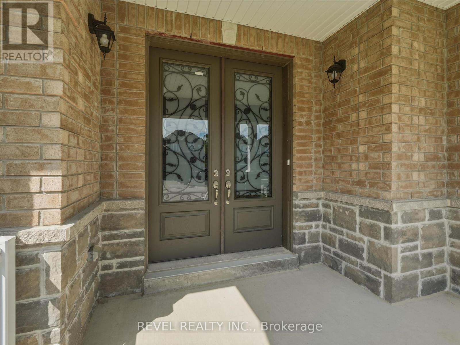 63 Wood Crescent, Essa, ON