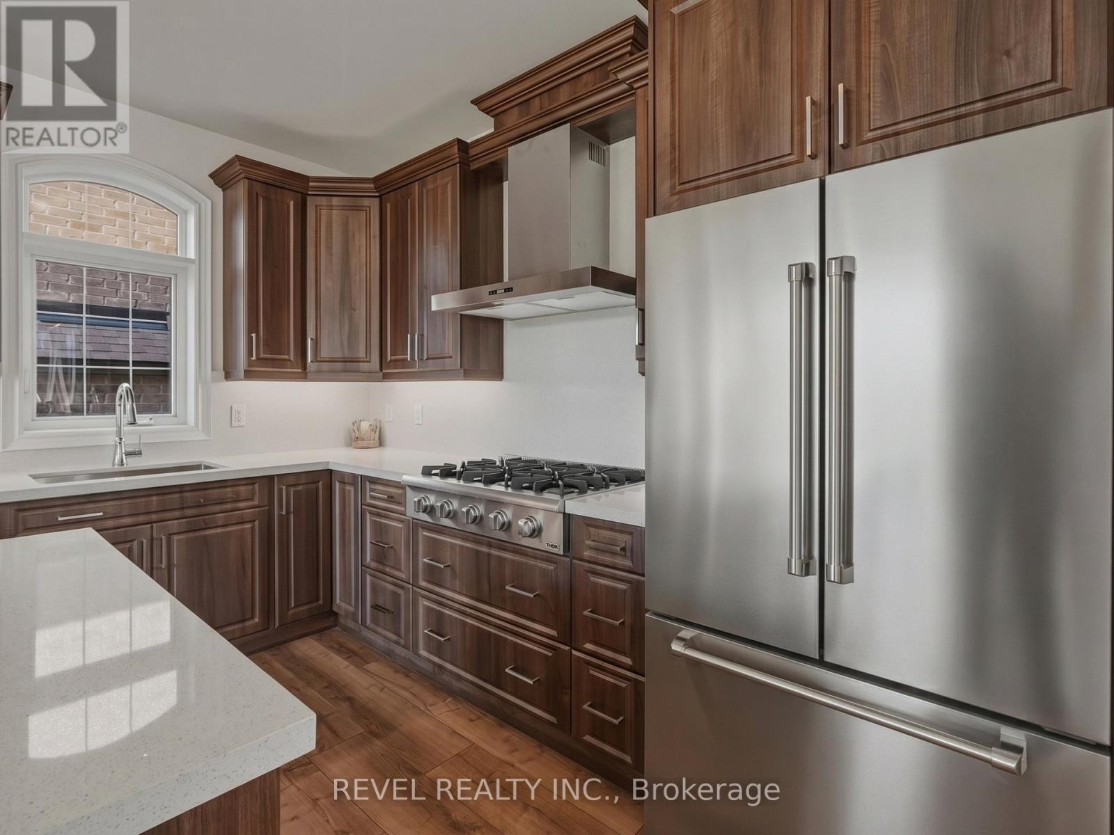 63 Wood Crescent, Essa, ON