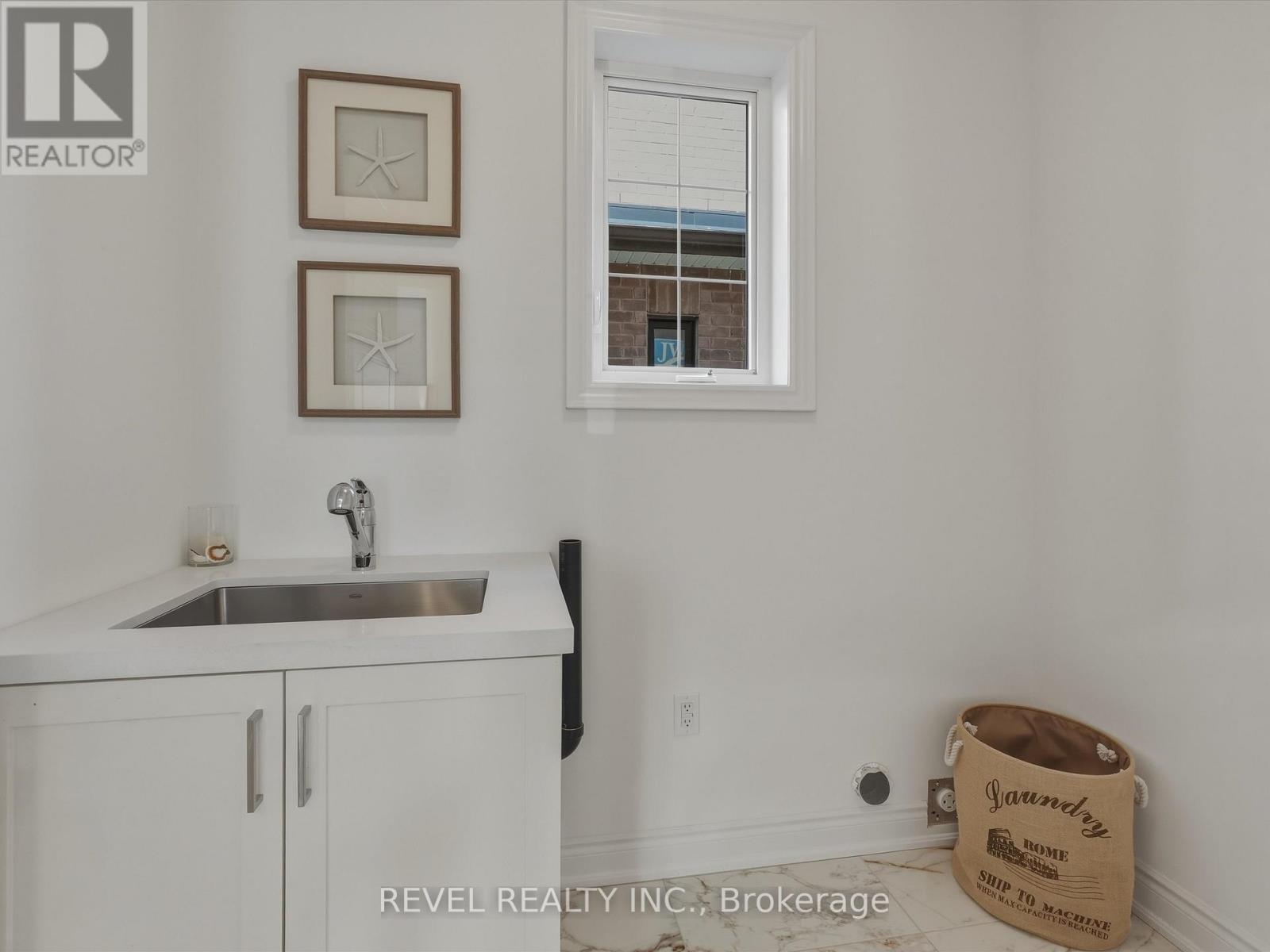 63 Wood Crescent, Essa, ON