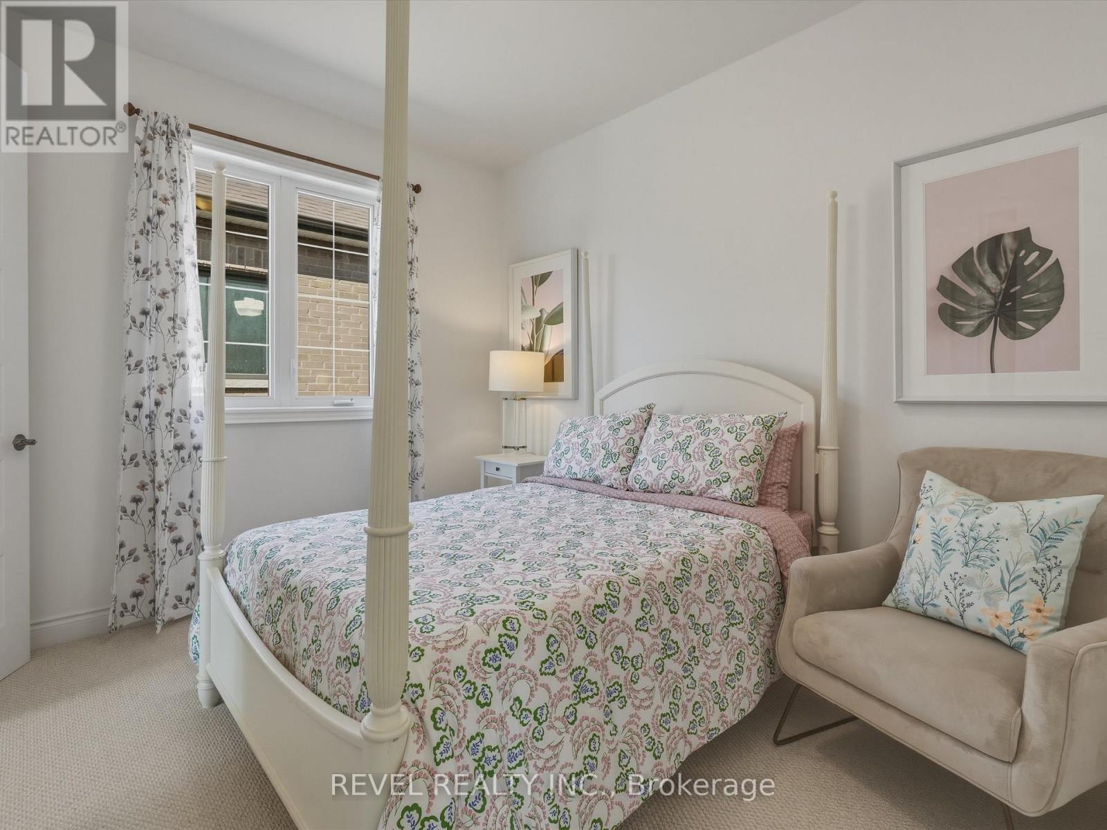 63 Wood Crescent, Essa, ON