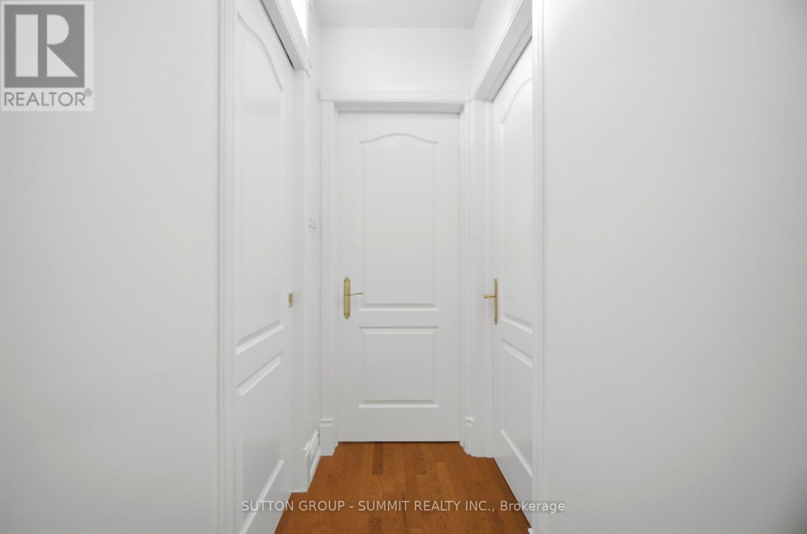 63 Chamberlain Avenue, Toronto, ON