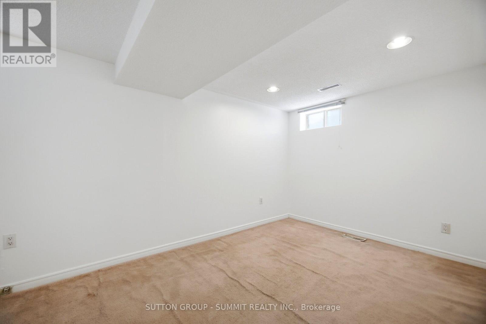 63 Chamberlain Avenue, Toronto, ON