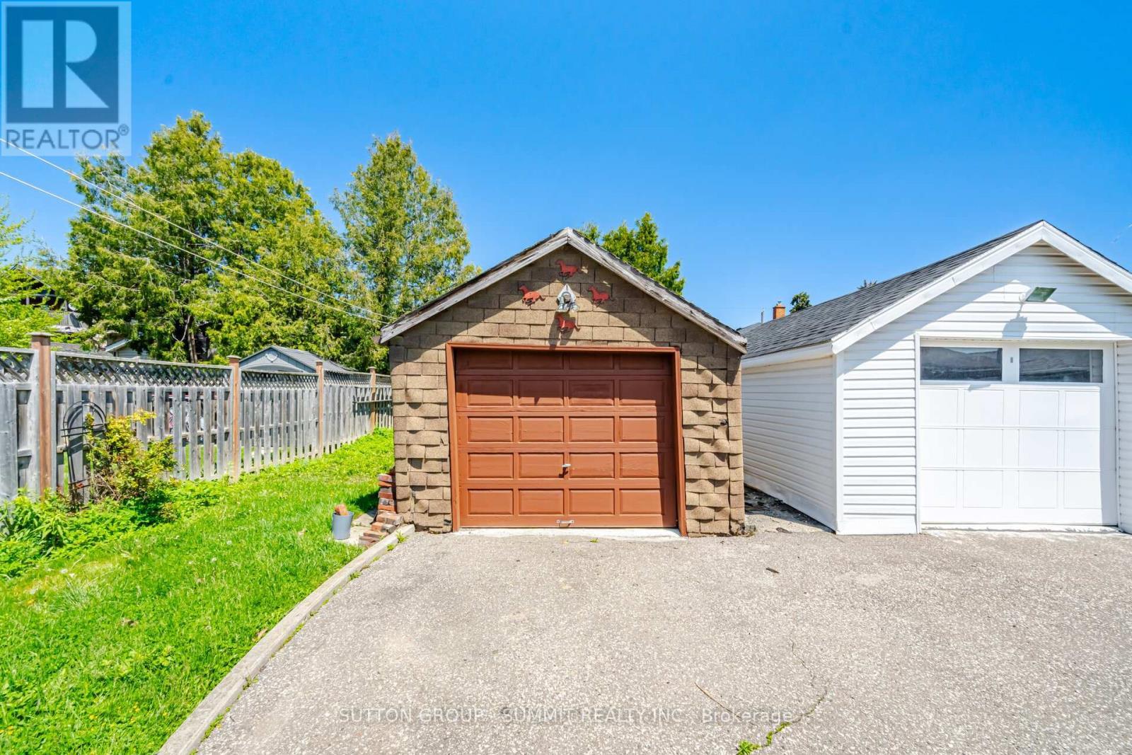 63 Chamberlain Avenue, Toronto, ON