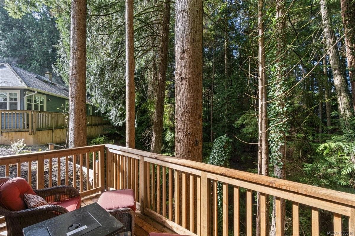 324 Chester Rd, Qualicum Beach, BC