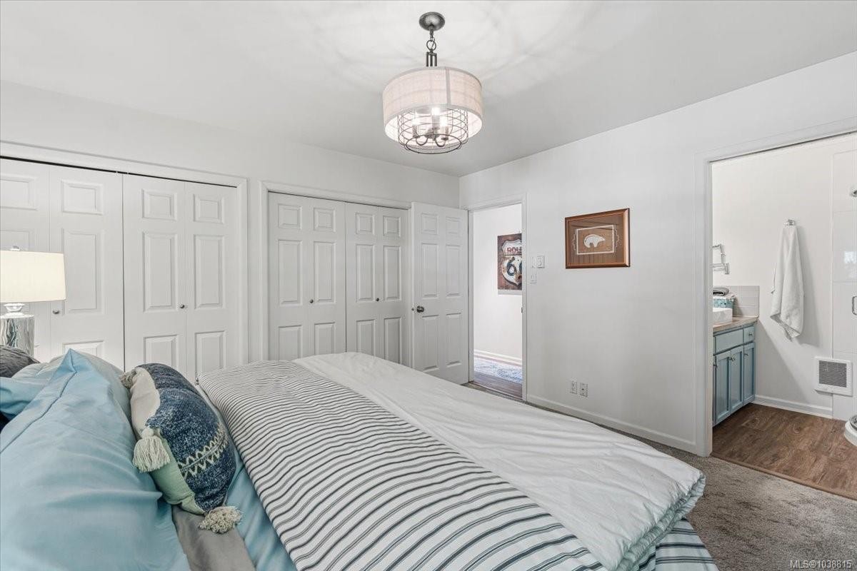 324 Chester Rd, Qualicum Beach, BC