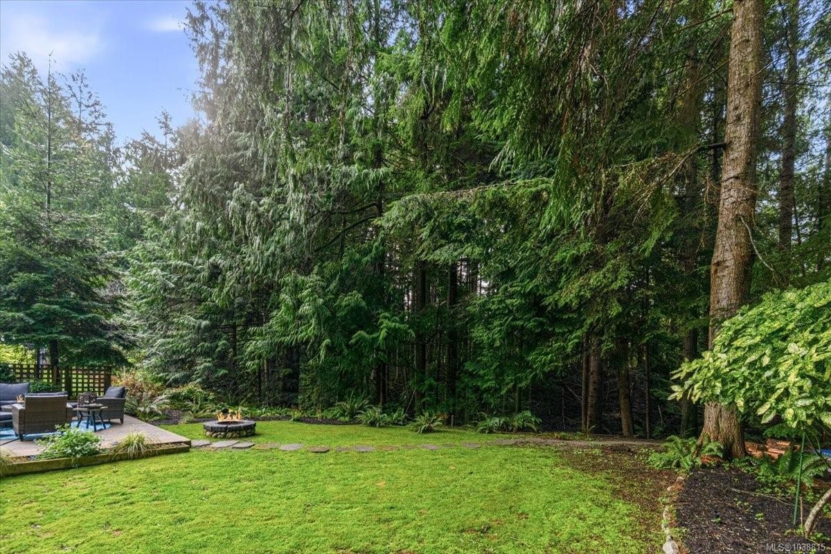 324 Chester Rd, Qualicum Beach, BC