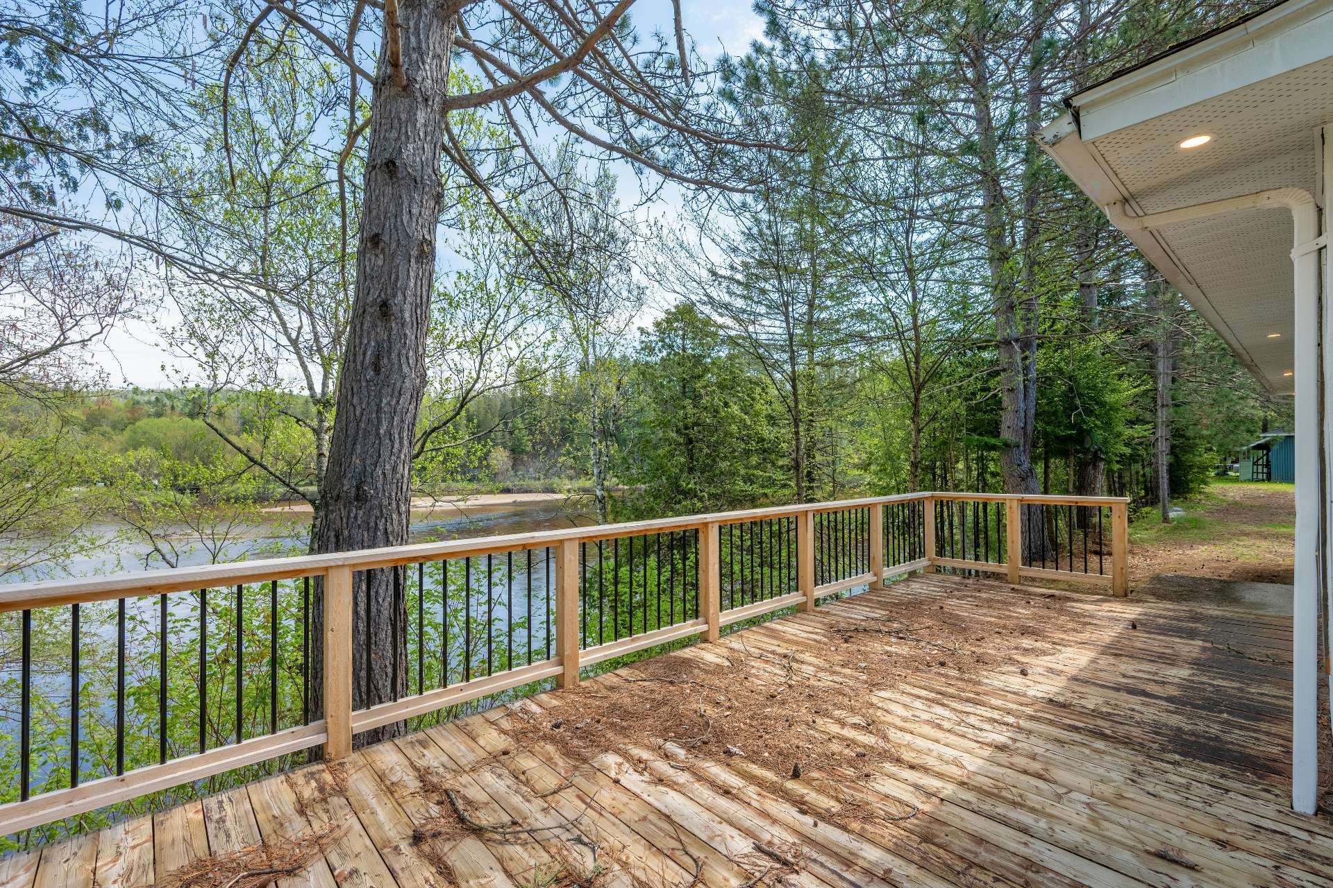 Balcony - 160 Rue L'Allier, Labelle, QC - Outdoor With Exterior