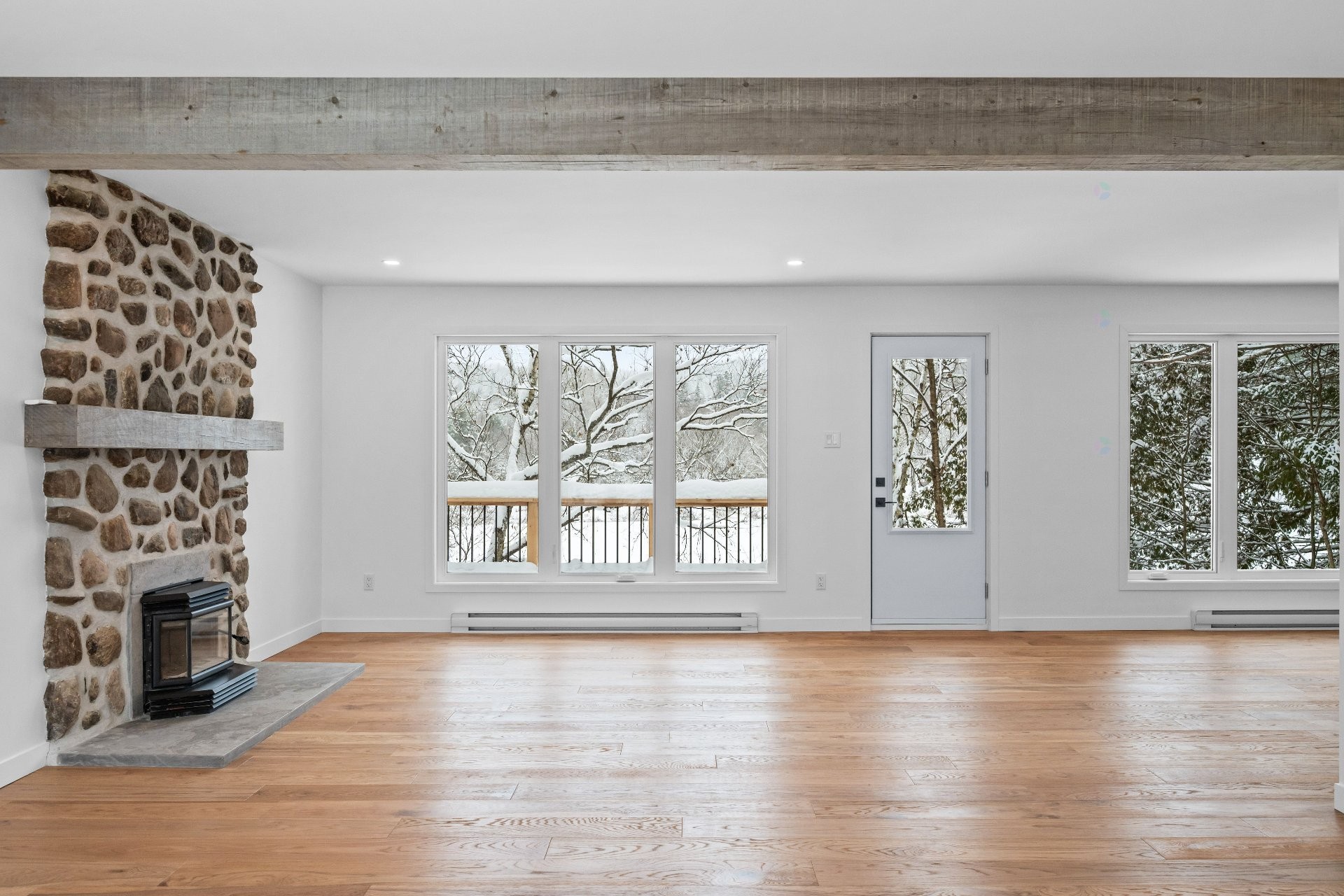 Living Room - 160 Rue L'Allier, Labelle, QC - Indoor Photo Showing Living Room With Fireplace