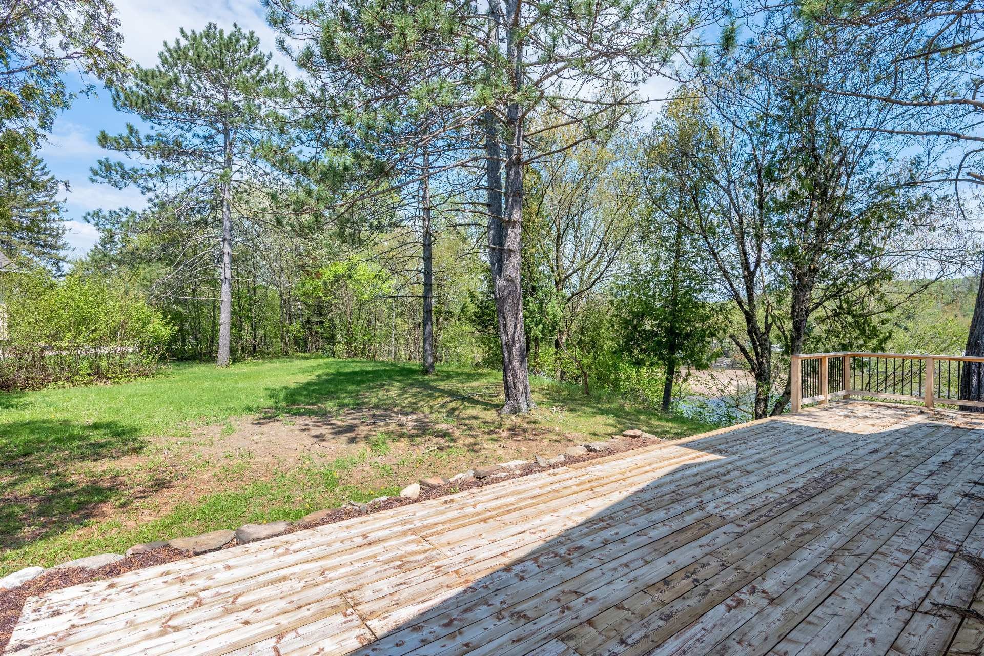Balcony - 160 Rue L'Allier, Labelle, QC - Outdoor