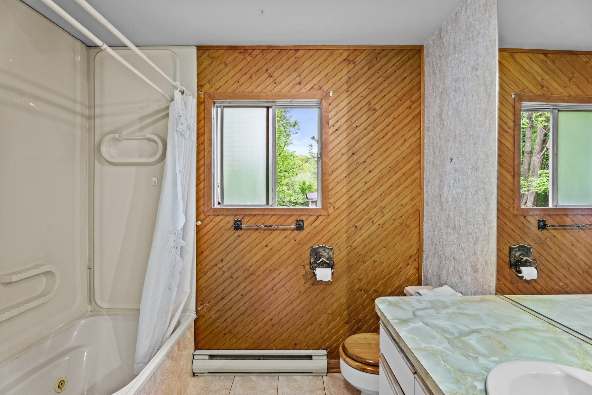 Bathroom - 1780 Rue Cedar, Mascouche, QC - Indoor Photo Showing Bathroom