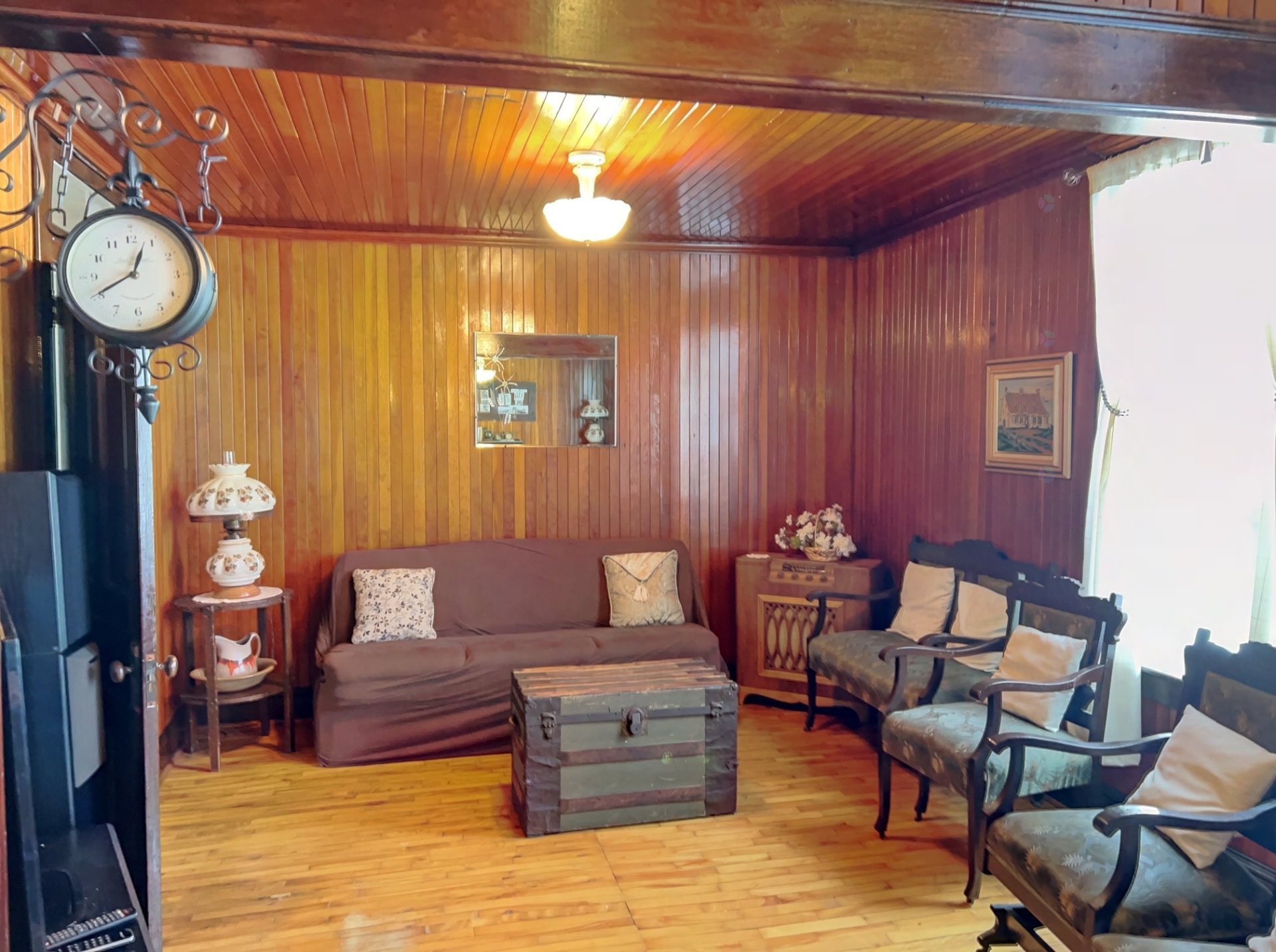 Salon - 153 Route Principale, Saint-André-De-Restigouche, QC - Indoor