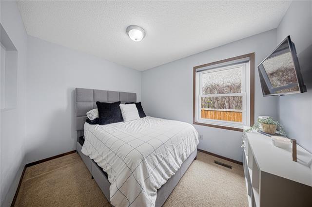 11 Arbor Grv, Winnipeg, MB