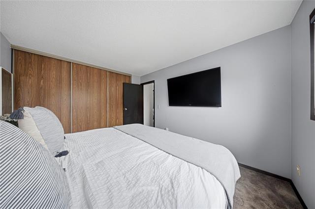11 Arbor Grv, Winnipeg, MB